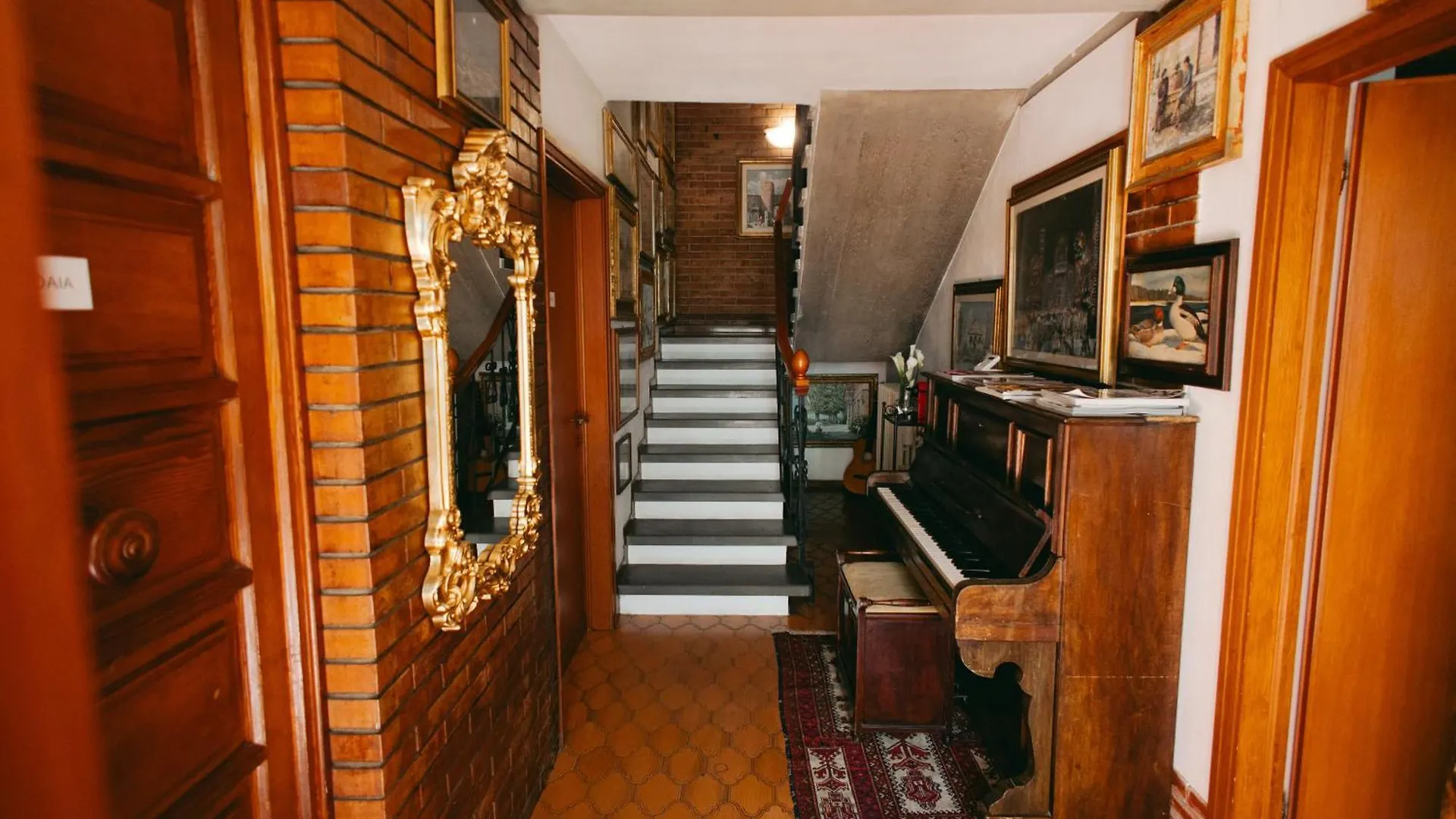 Enzo'S House Hotel Lucca Italien