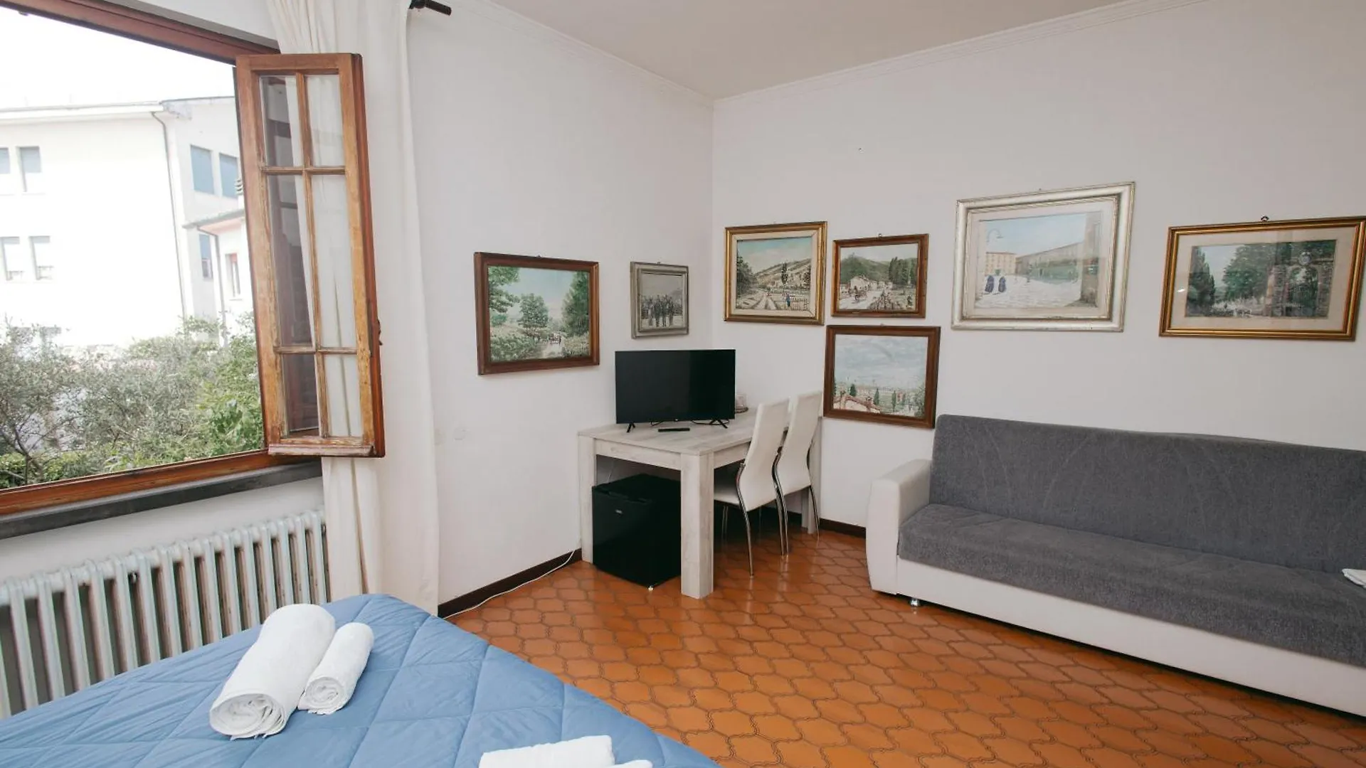 Enzo'S House Hotel Lucca 0*,