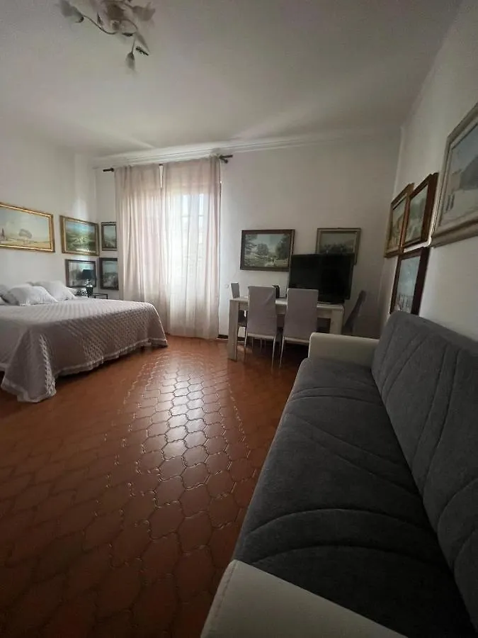 Hotel Enzo'S House Lucca 0*,