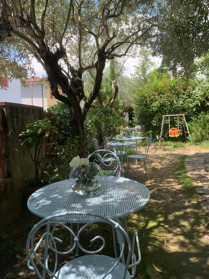Enzo'S House Hotel Lucca Guest house