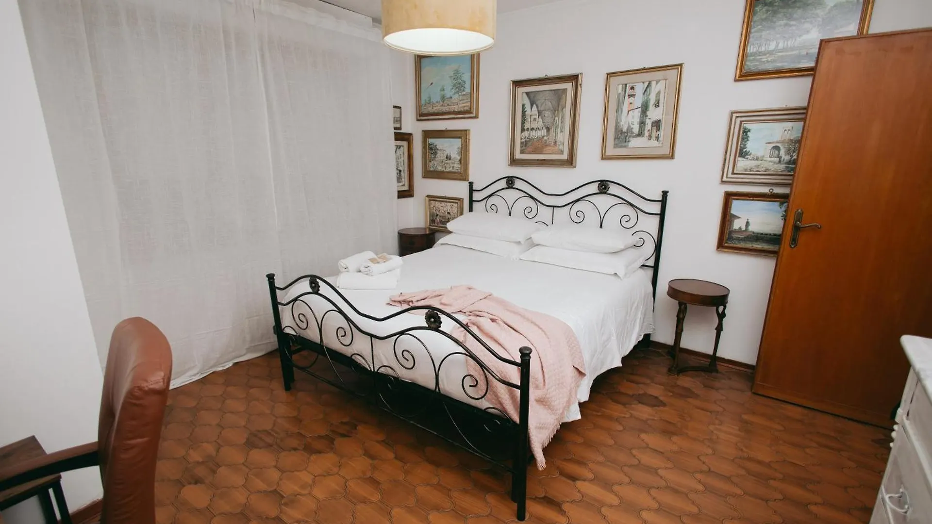 בית הארחה מלון לוקה Enzo'S House איטליה