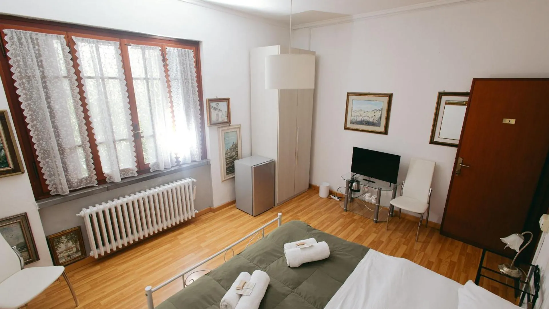 Hotel Enzo'S House Lucca