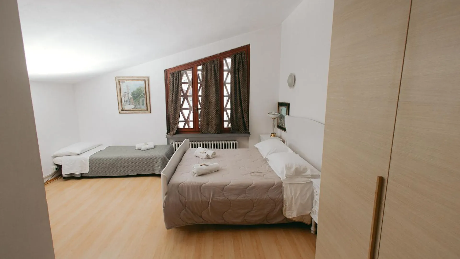 Hotel Enzo'S House Lucca