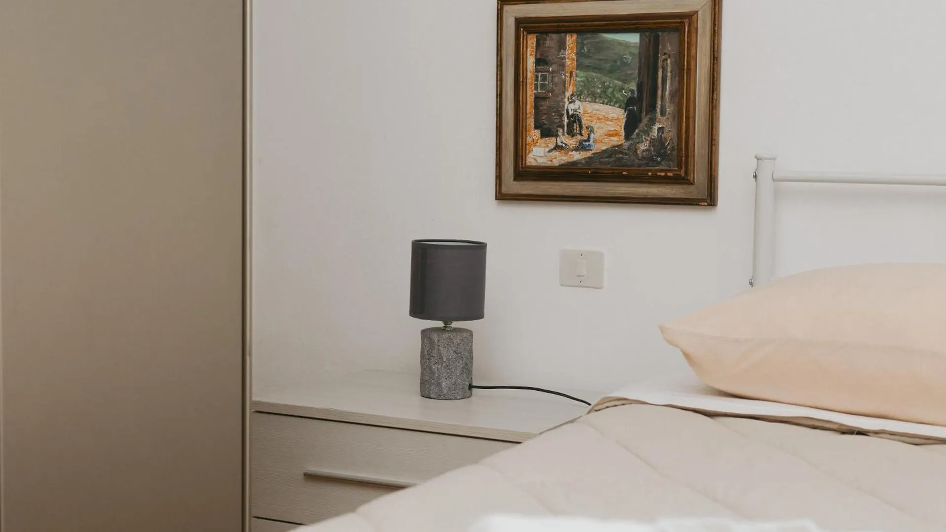 Guest house Enzo'S House Hotel Lucca Italy