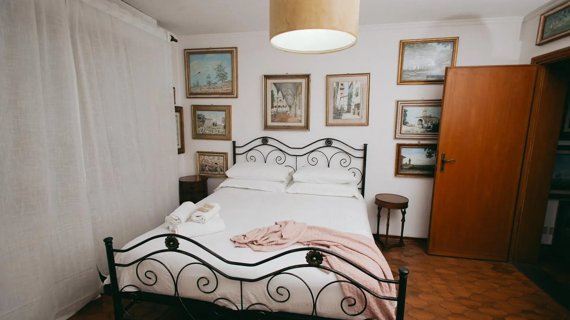 Pensión Hotel Enzo'S House Lucca Italia
